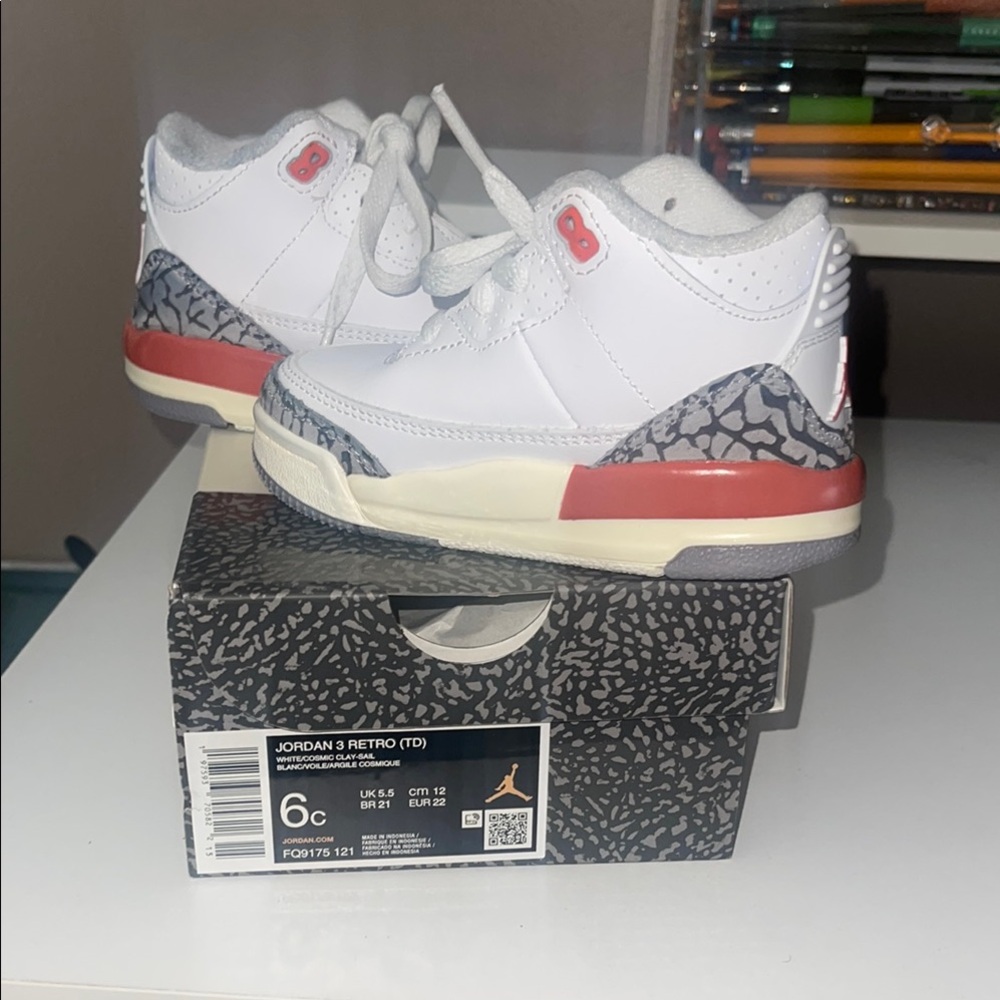 Jordan Kids Retro 3 Shoes - White and Orange